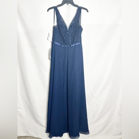 NWT Dancing Queen Sleeveless Scalloped Lace IllusionGown - Picture 3 of 5